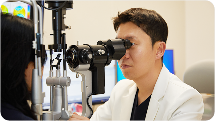 검안받는 사진